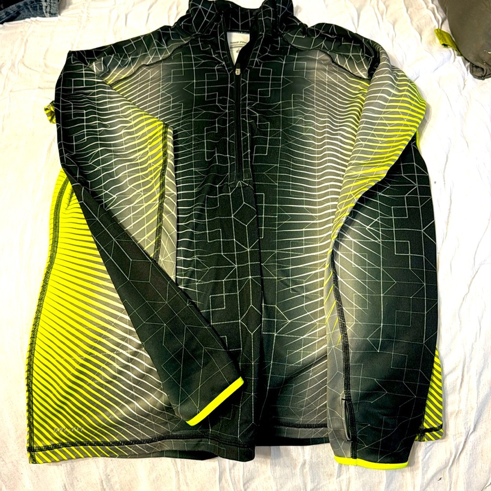 Nike pro size large long sleeve pullover